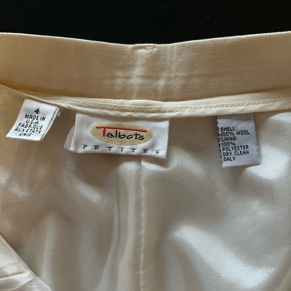 Talbot’s Wool Crepe Size 4 Petite Cream/Butter 100% Wool Trouser - Picture 9 of 10